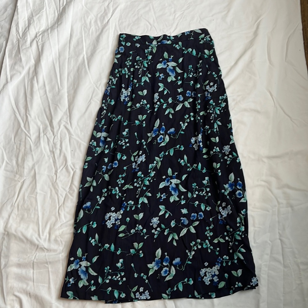 BLUE FLORAL VINTAGE MAXI SKIRT 4P